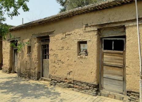 我家祖坟有两个墓碑有什么讲究吗,祖坟埋的墓碑有什么讲究