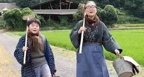 即使贫困也要乐观开朗,即使万般苦难也要笑对生活