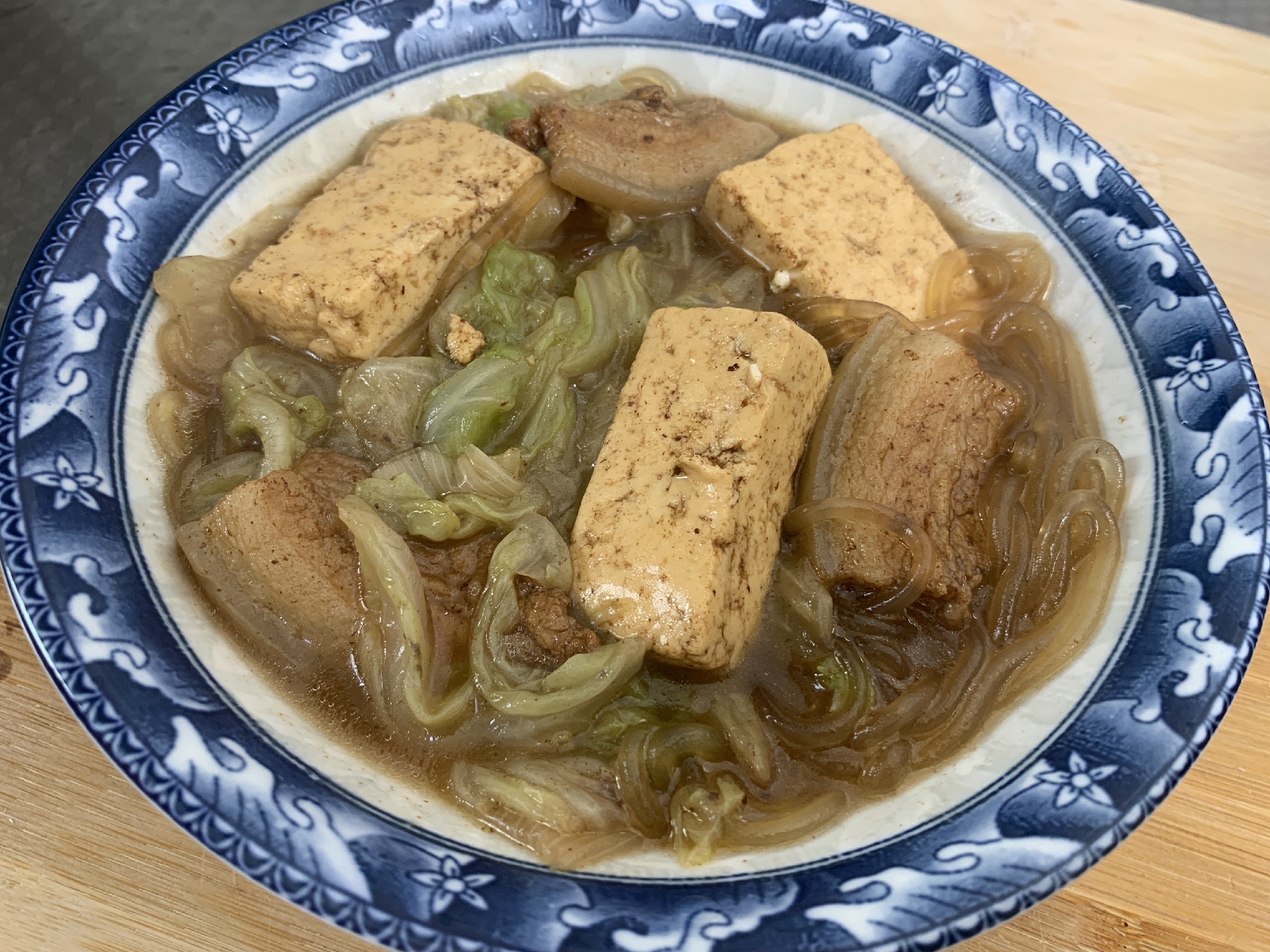 白菜炖粉条先放哪个,白菜炖粉条粉条什么时候放合适