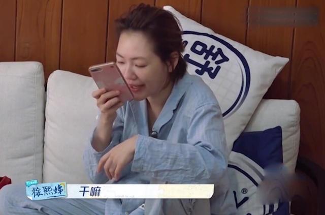 小s女儿买潮服片段,小s女儿穿衣服