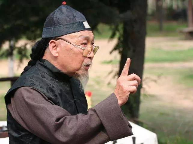 中国第一上古奇书,记载了宇宙奥秘,如今却为何被视为封建迷信?