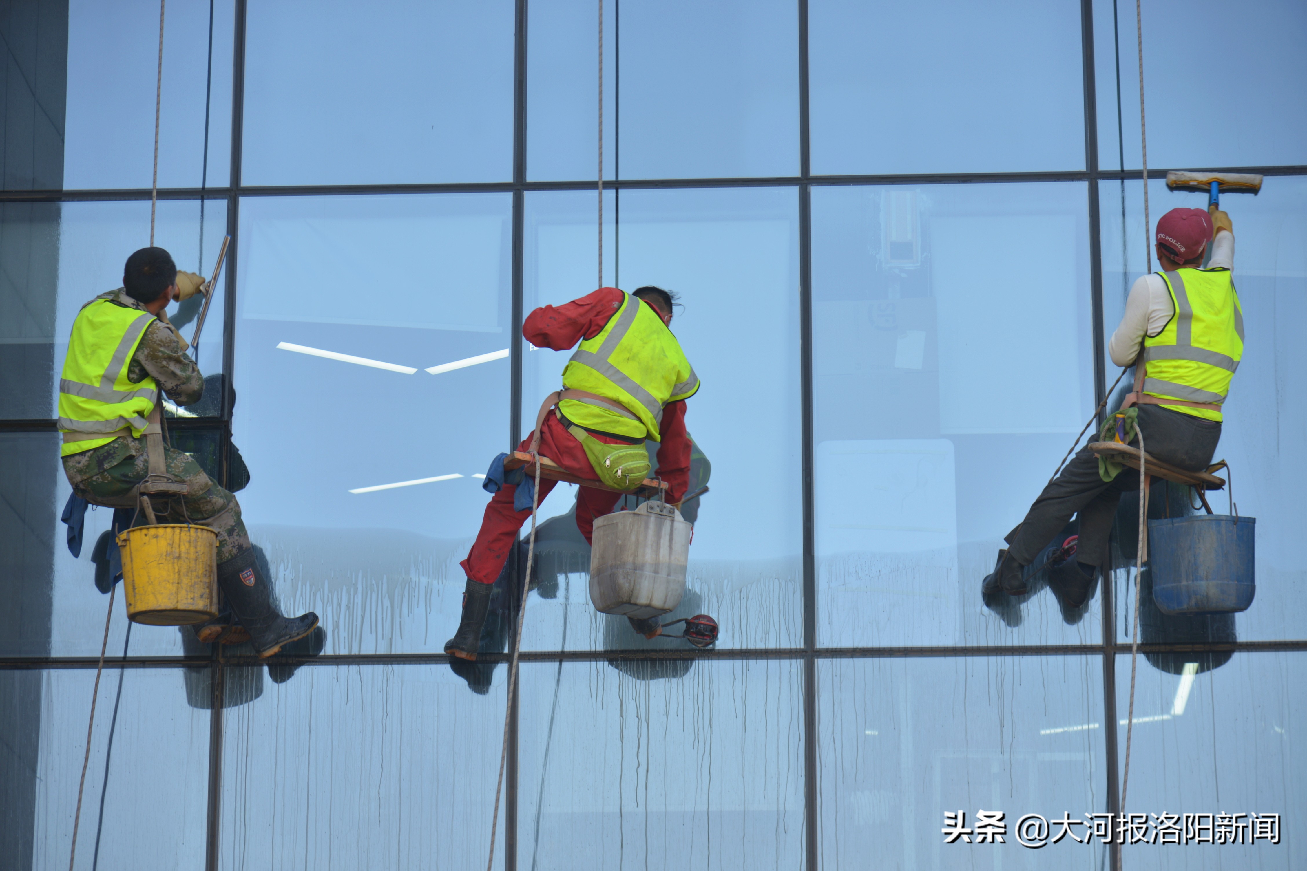 蜘蛛人200米高空作业,10m蜘蛛人高空作业价格