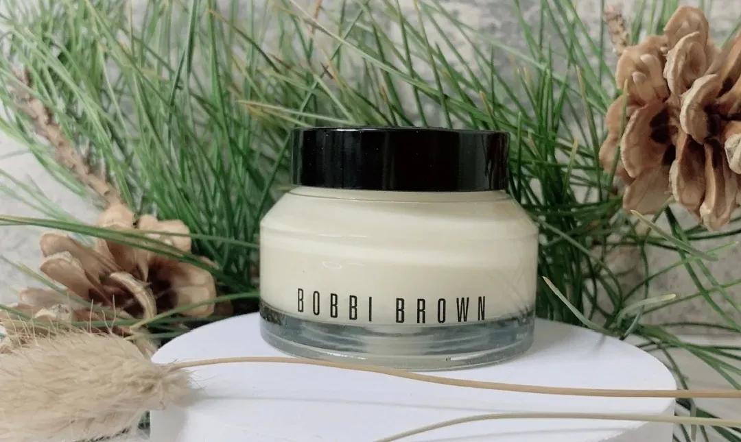 别换粉底了，卡粉真不是它的问题