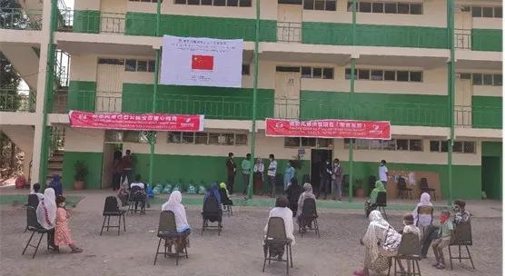 谢谢你们，我的生活很好，学习很棒