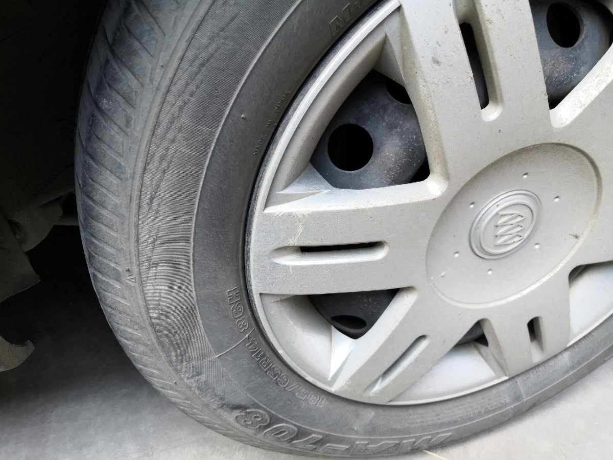 2-3万别克凯越,三万元买别克凯越