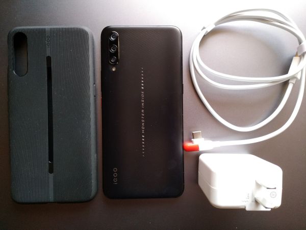 iqooz5屏幕实际体验,iqoo使用感最好的手机