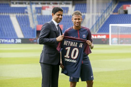 世界足坛的转会,世界足坛转会汇总