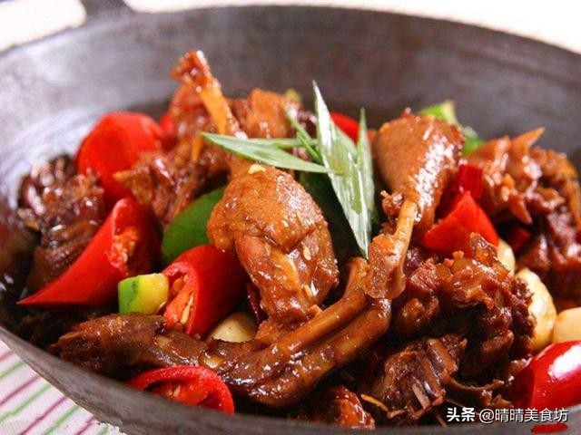 盐水鸭肉质鲜嫩非常入味好吃到爆,什么啤酒鸭肉好吃又简单