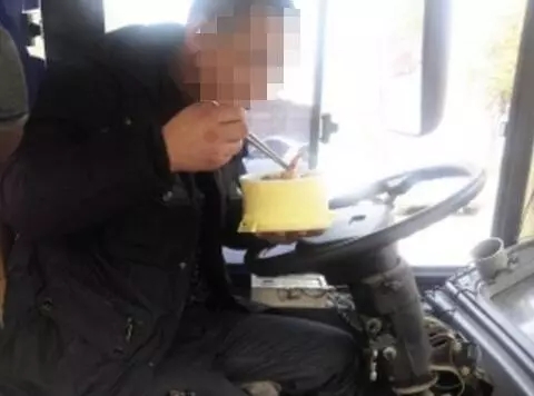 月收入2万郴州做什么能达到 (广州人的副业到底有多赚钱)