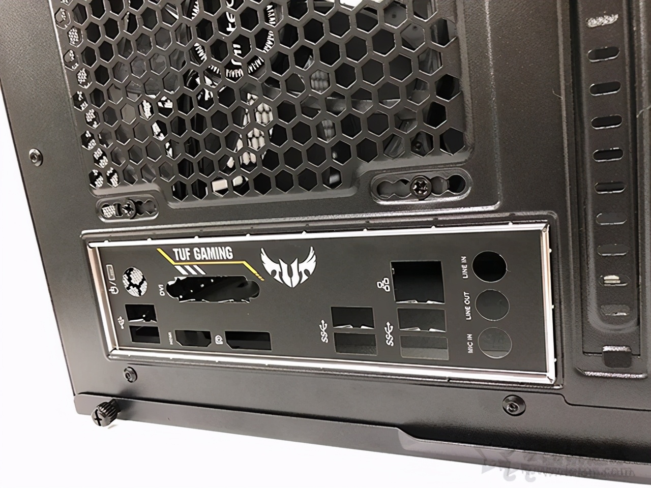 简单组装电脑的详细教程,组装电脑装机流程