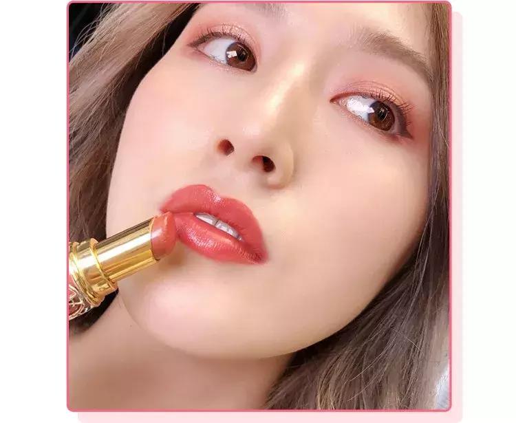 姨妈色和牛血色的区别,口红姨妈色和牛血色区别