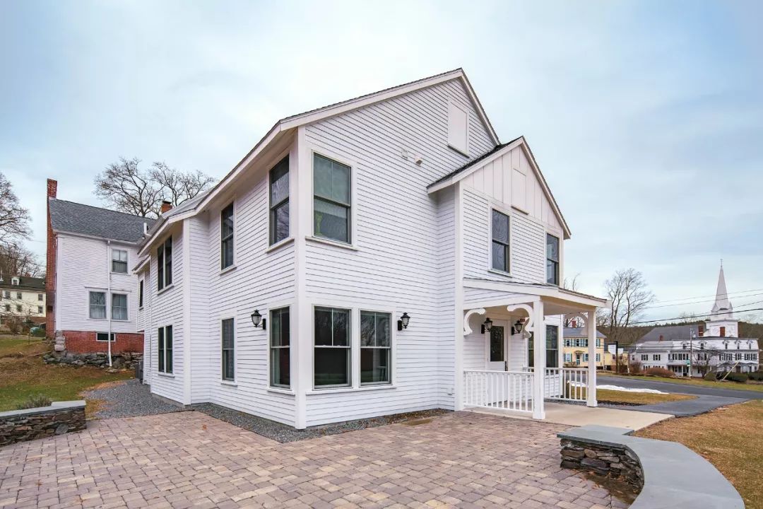 歪打正着成全了两个有缘人,男校女校合并