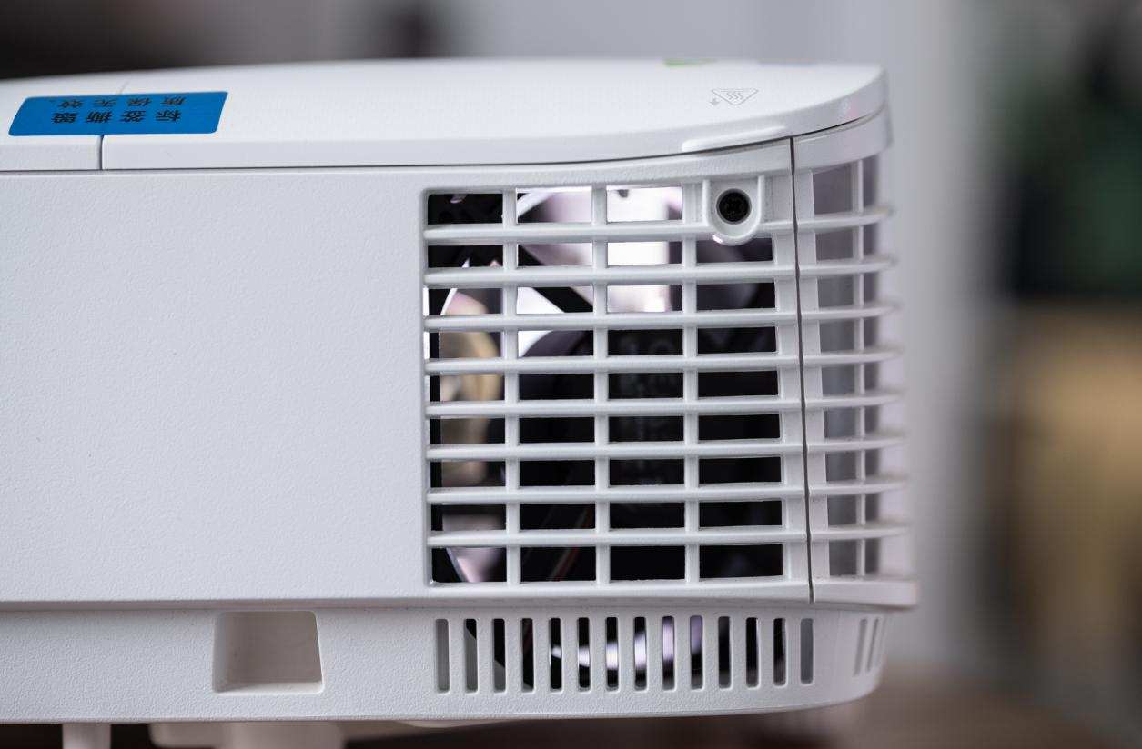 明基投影仪e520使用,明基e520智能办公投影仪上手体验