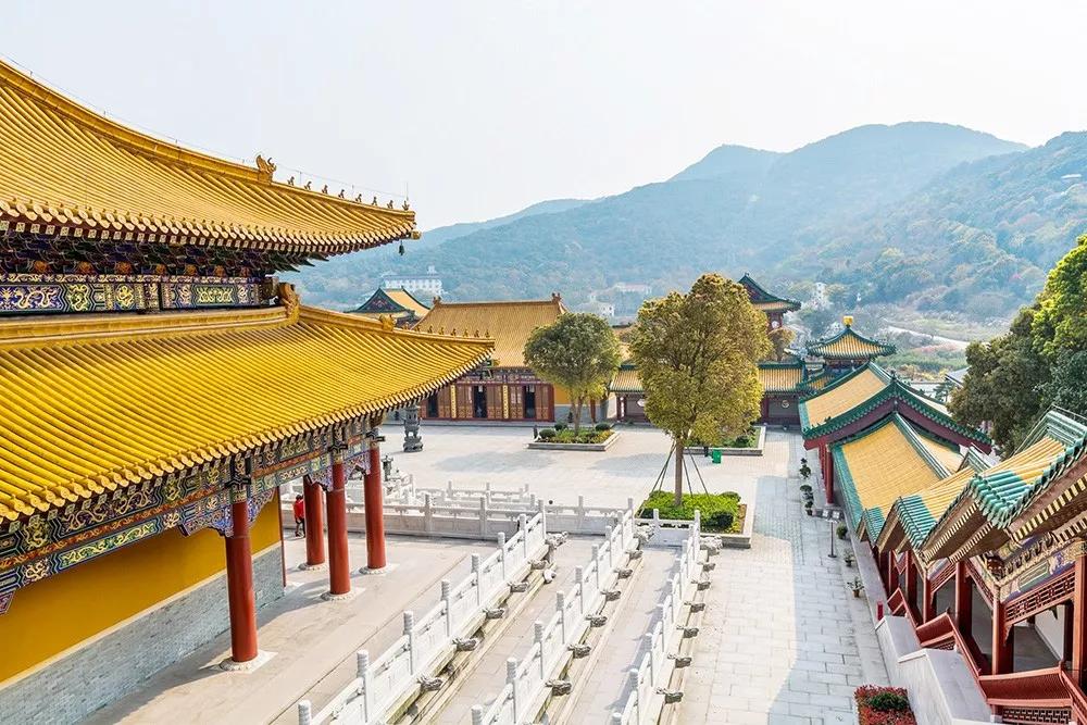 海口希尔顿酒店海鲜自助餐费用 (希尔顿海岛度假放松)