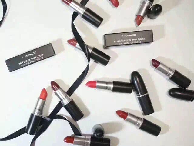 永远不会过时的大牌单品,永远不会出错的口红