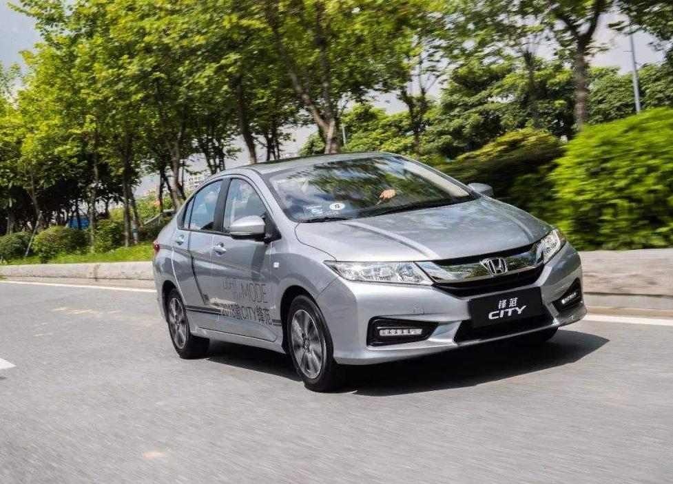 本田锋范绝对的性价比之王,2015款本田锋范底盘结构