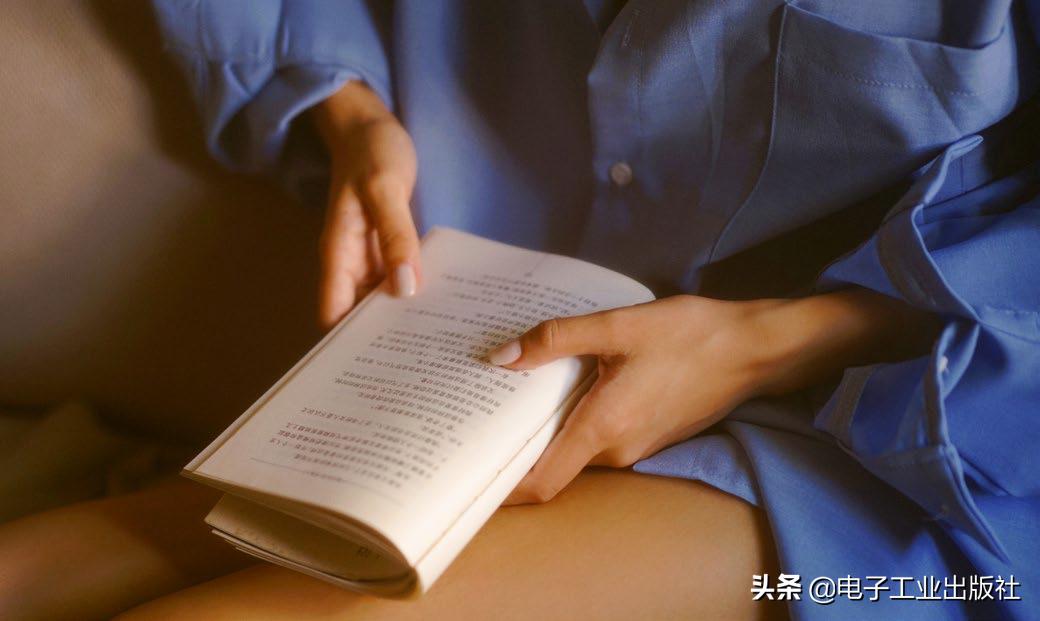 简单复古高级感写真,又纯又撩人的复古风文艺写真