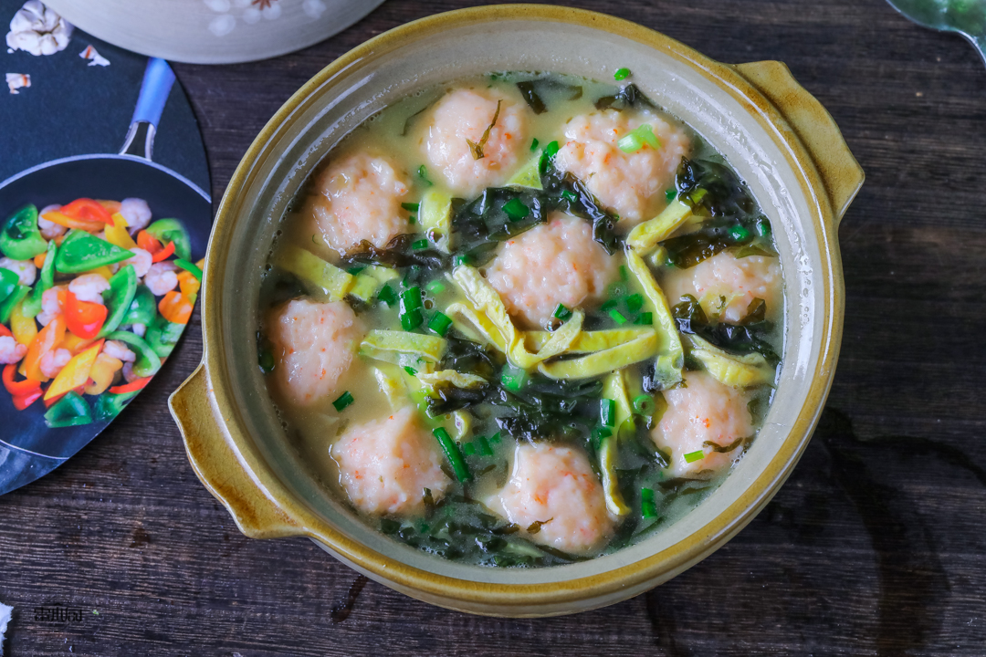 春天宝宝养胃肉丸子汤,秋季要给孩子多吃这个丸子汤