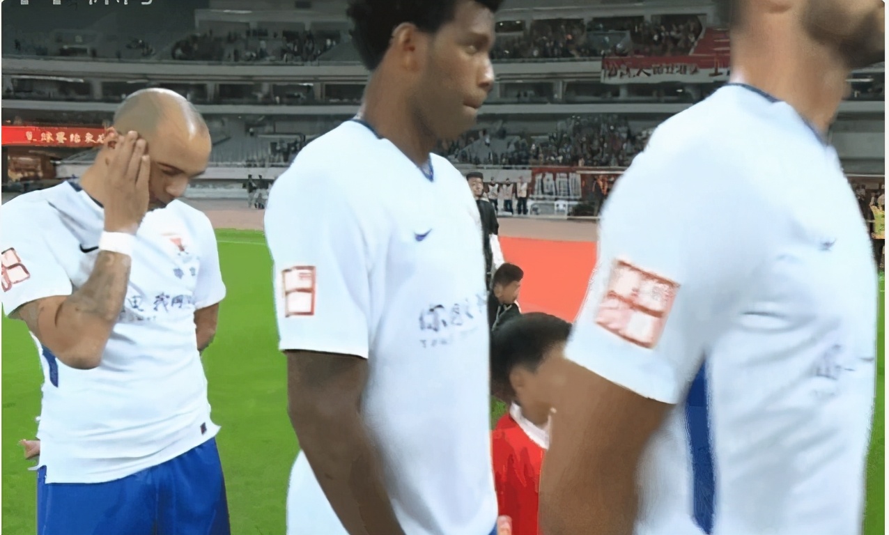 裁判帮助中国足球,中超裁判对鲁能的评价