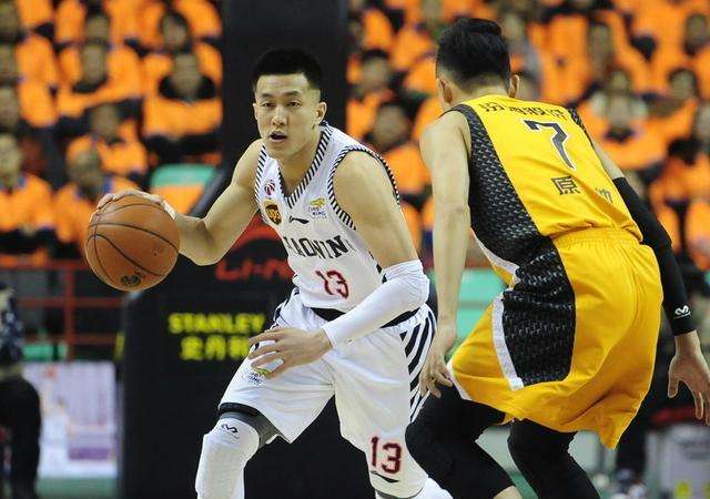 cba是怎样赚钱,CBA是怎么赚钱的