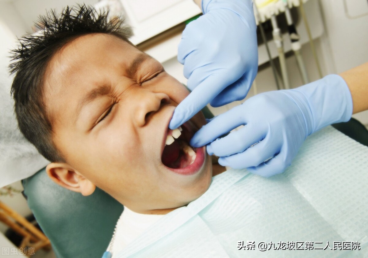 孩子牙不好被嘲笑怎么办,宝宝长牙齿老是会哭怎么办