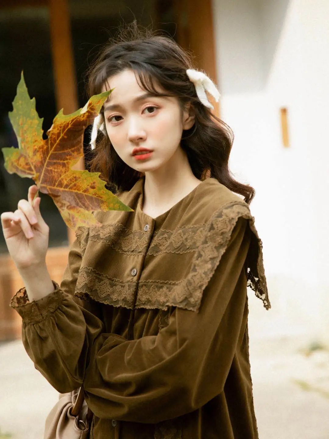 短发烫发2021流行发型40-50岁,2021年显脸小最流行的发型