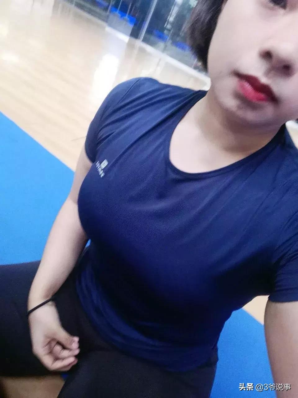 千万不要相信女孩子po出的身材自拍.过于真实哈哈哈