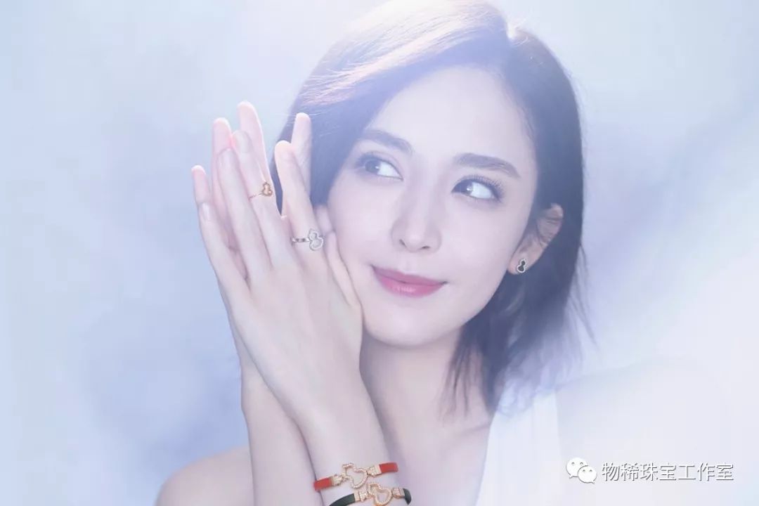 72岁女虎本命年戴什么首饰最好,本命年戴什么珠宝手链