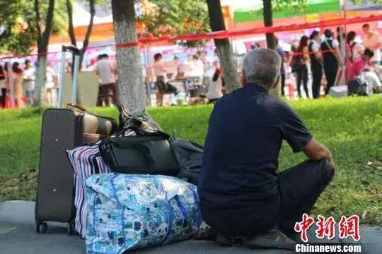 父亲最走心的照片,100张催人泪下的父亲照片