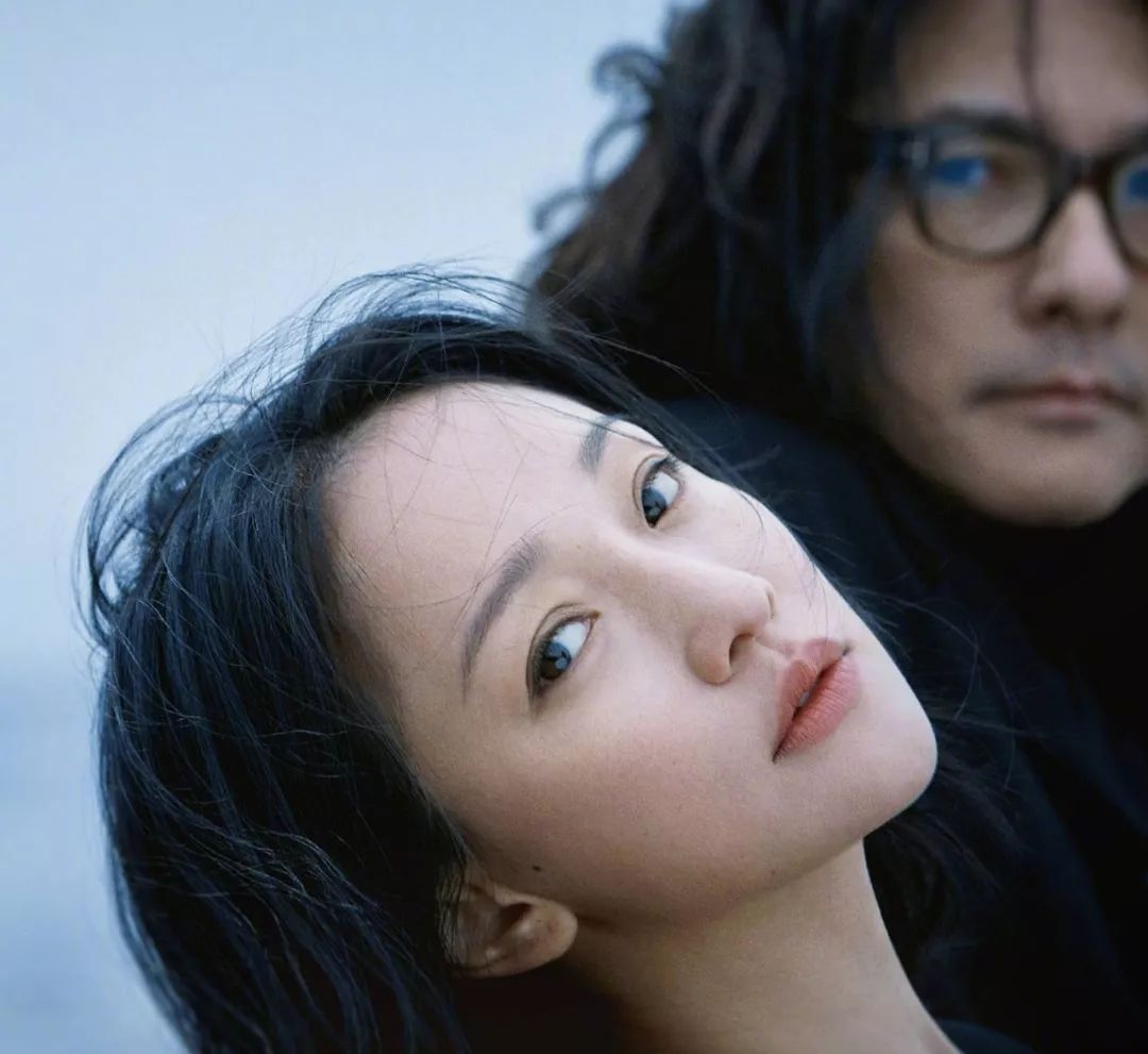 日本52岁单身阿姨选美夺冠,52岁日本主妇荣获选美冠军