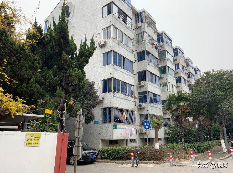 狮山骏景花园二手房多少钱,狮山依云小镇二手房出售