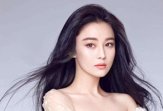 张馨予代购鞋子是真的吗,张馨予带货鞋子