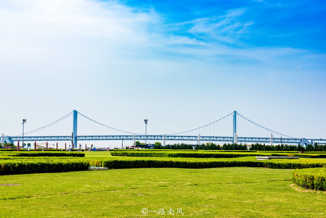 大连景点亚洲第一广场,大连填海景点