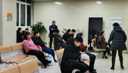 孕妇宫口开到几指正常,宫口开到三指疼得冒汗