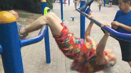 抖音老人徒手健身,抖音健身三大项入门标准