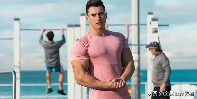 手上磨出茧子怎么才能恢复,训练手上的茧怎么消除