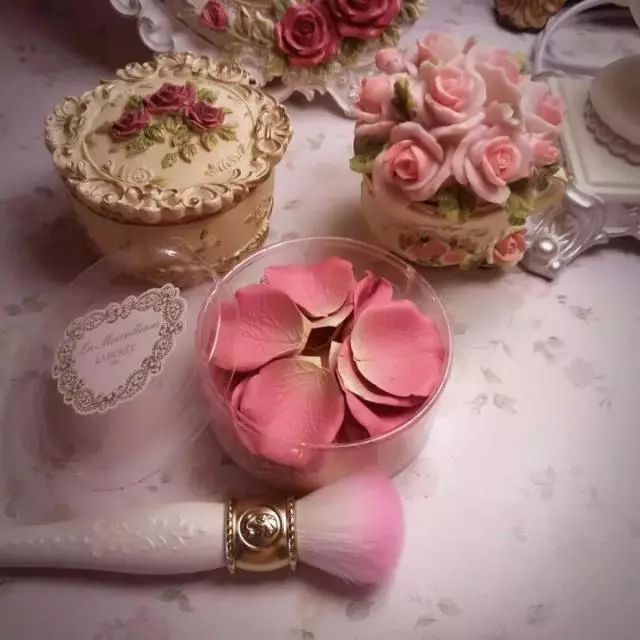 法国有名的甜品店有哪些,法国最有名的甜品是什么