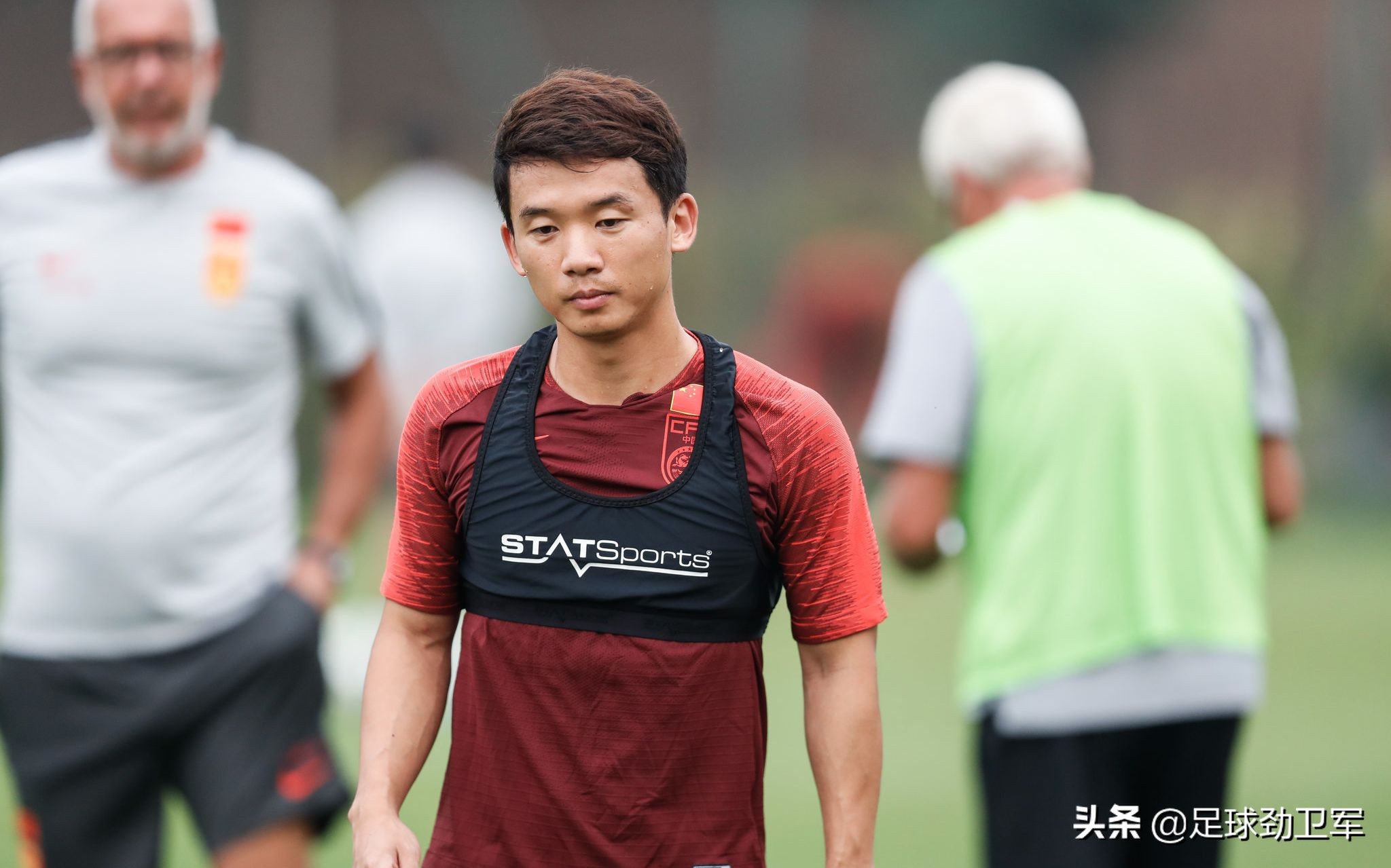 困惑！教练员在场边教的越多，世界第一运动的水平可能越低？