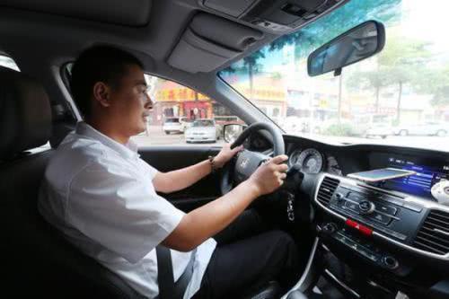 40岁从国企辞职自己创业,40岁从生产转岗做销售