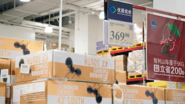 便宜哭！承包整个春节的年货大街，上海人家里快递收到爆仓