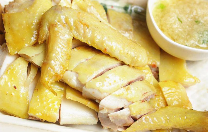 粤菜名菜白切鸡皮爽肉滑骨都有味,经典粤菜100款家常菜白切鸡做法