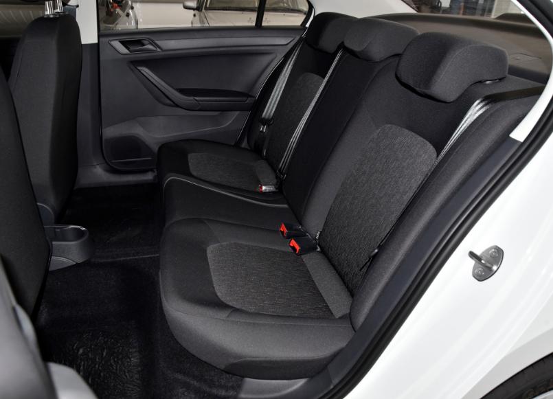 10万元买车预算颜值党就看这4款,买车没头绪15万元家轿首选这几款