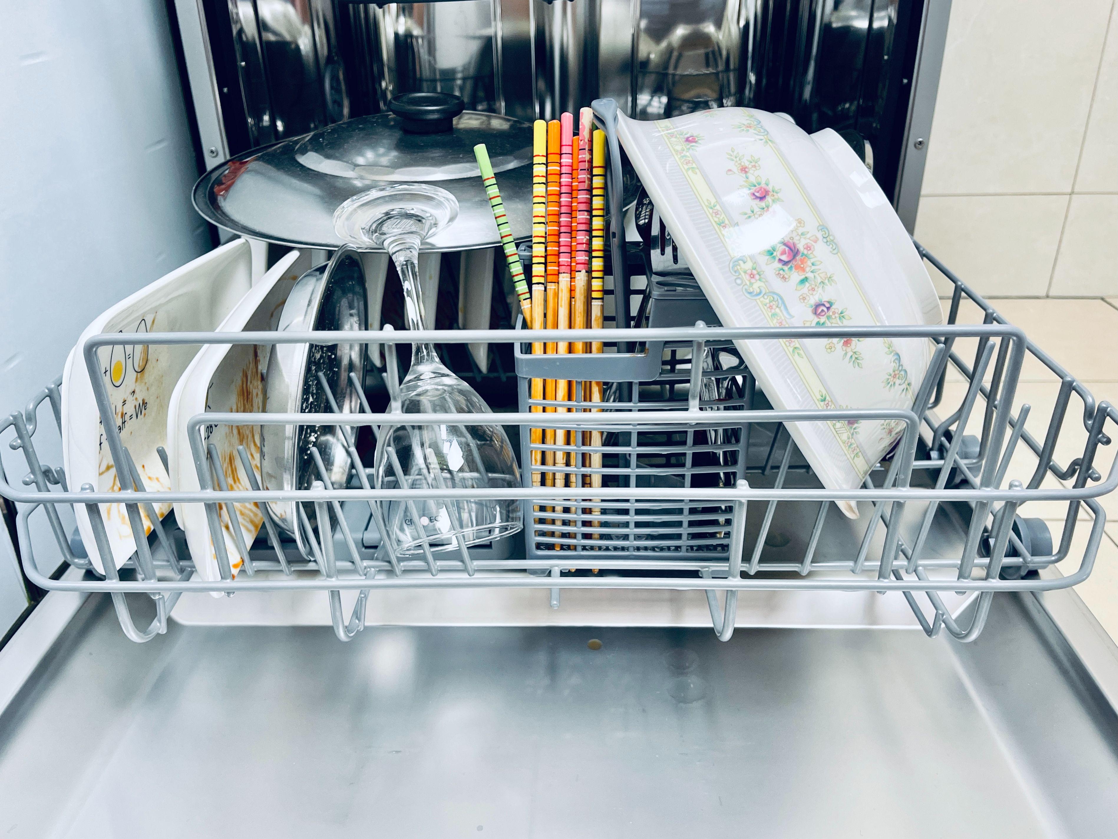 洗碗机怎么选择是最合适的,洗碗机选购攻略