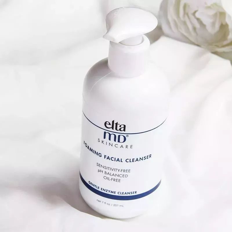 护肤需要动手操作吗,护肤必须涂乳么