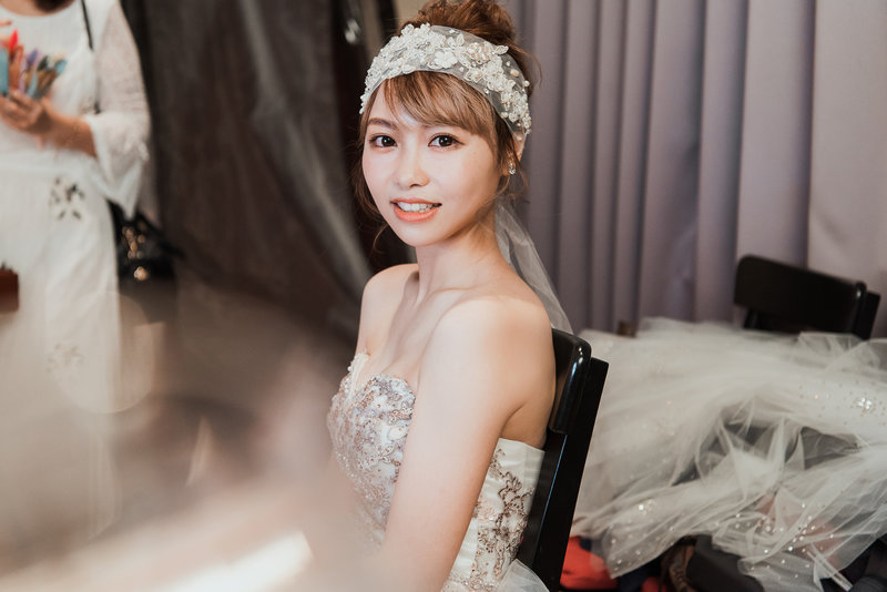 短发控发型图片,韩式简约新娘短发造型