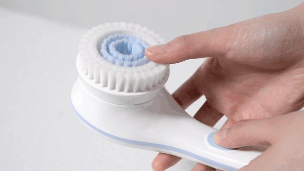 自己搓澡搓不到后背怎么办,洗澡怎样才能搓干净后背