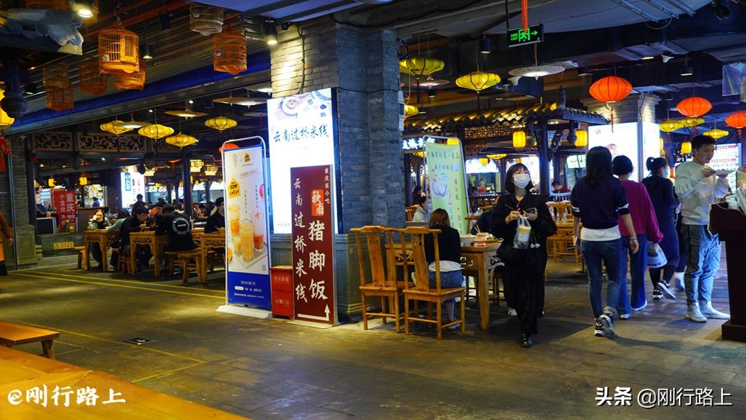 重庆解放碑八一好吃街图片,重庆解放碑八一好吃街推荐食物