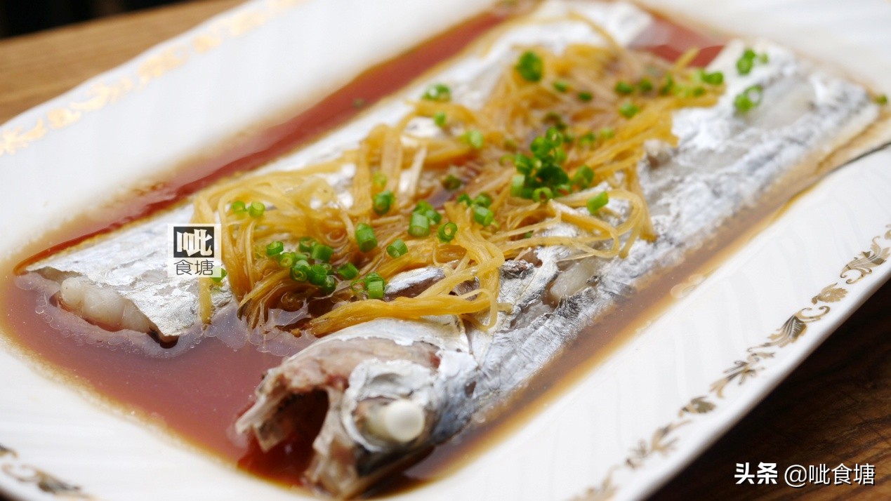 新鲜的带鱼清蒸后是什么口感,新鲜带鱼烧糖醋好吃吗