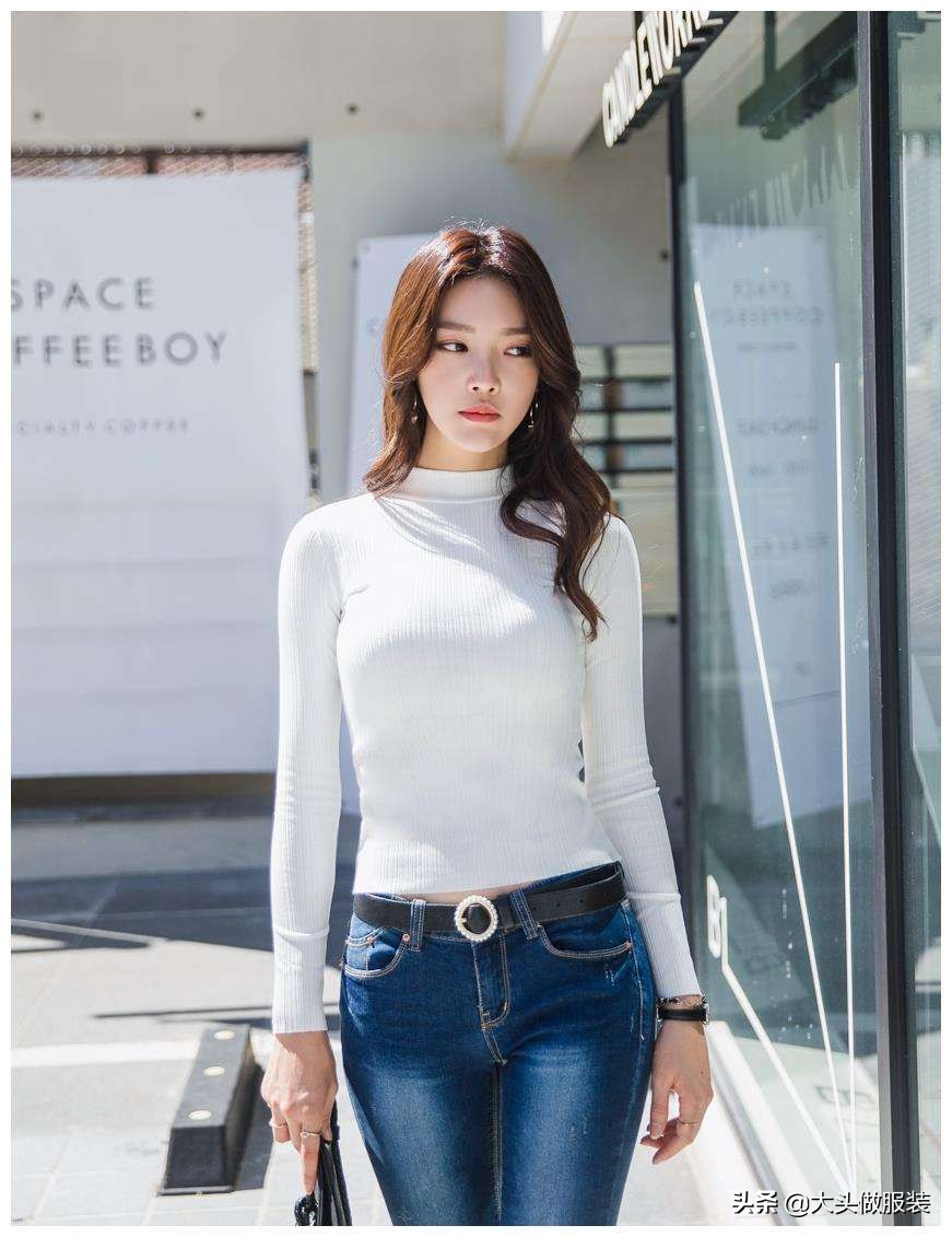 白色牛仔裤子有血渍怎么洗,牛仔裤上的血渍用热水洗还能洗吗