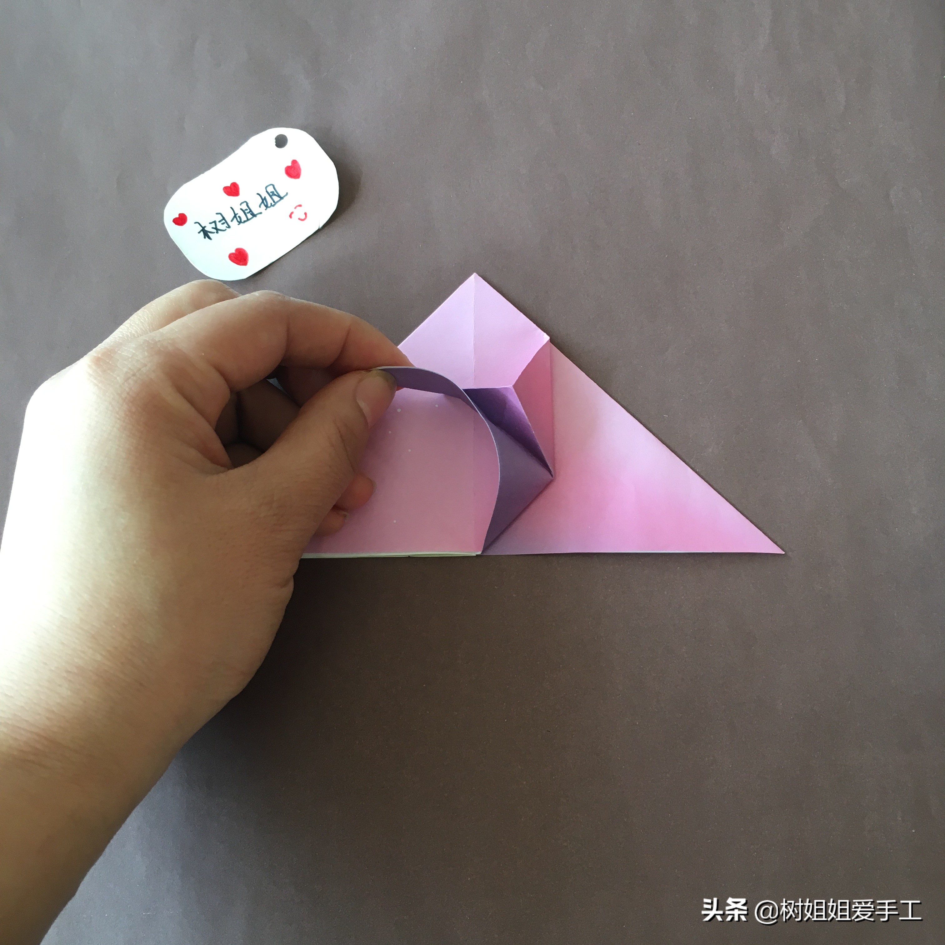 儿童折纸最强魔幻陀螺一张纸,折纸陀螺一张纸简单的折法